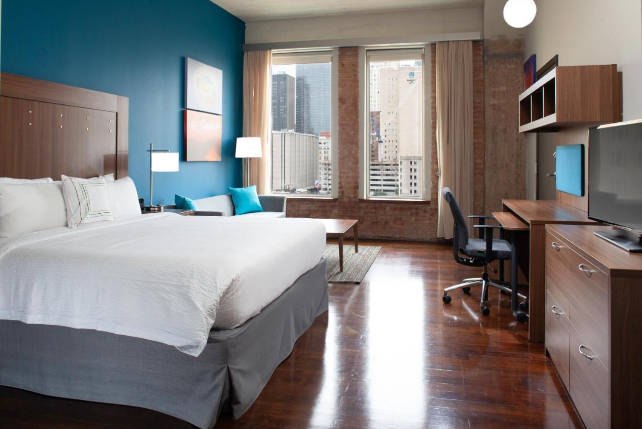 Towneplace Suites By Marriott Dallas Downtown Екстериор снимка